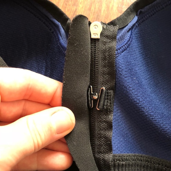 Victoria Secret Sports Bra - Picture 3 of 4